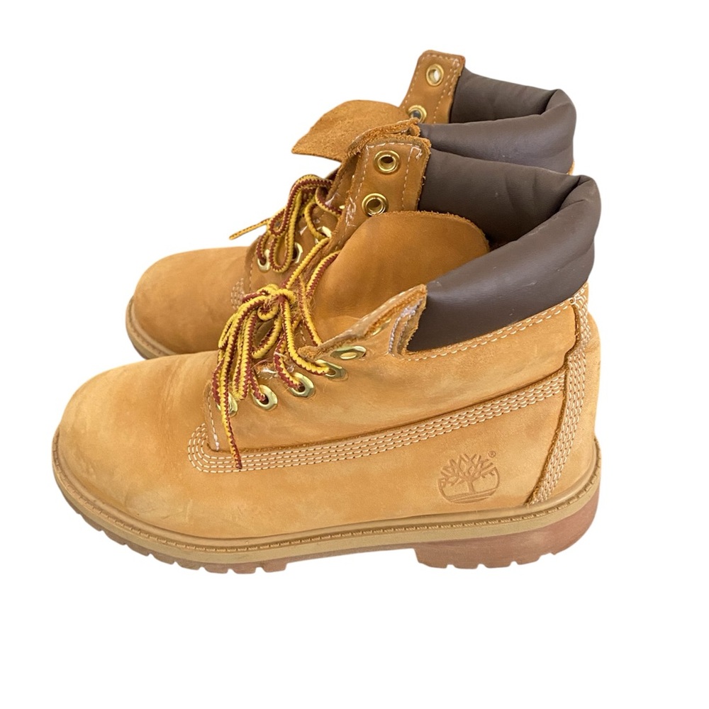 Timberland Classic Tan Boots Kids Size: 4 - Picture 2 of 11